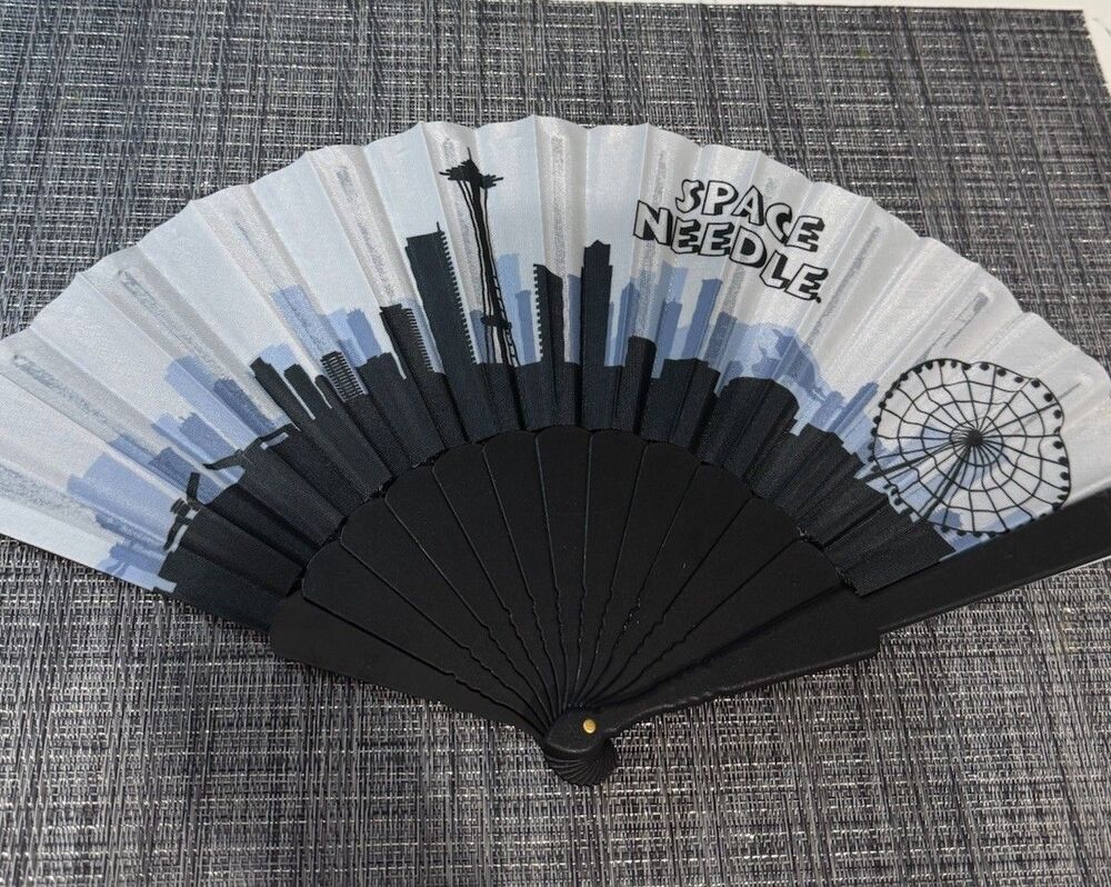 Hand Fan Seattle Souvenir Folding City Skyline Space Needle  New